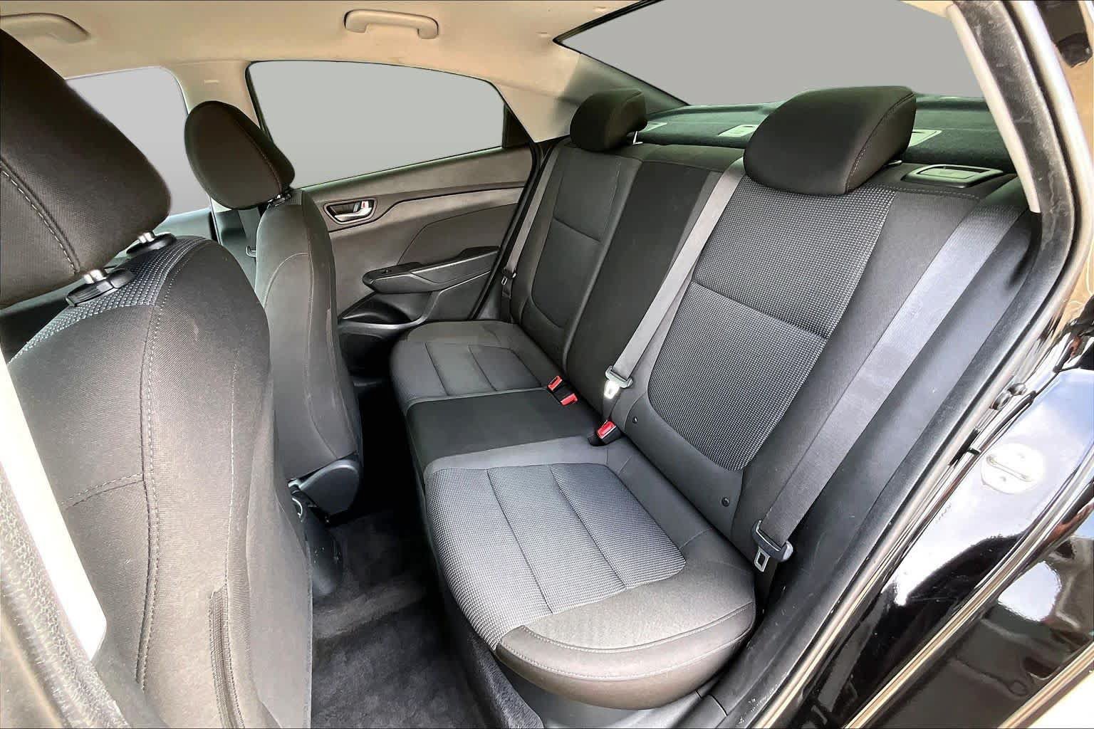 Used 2021 Hyundai Accent SE FWD image 21