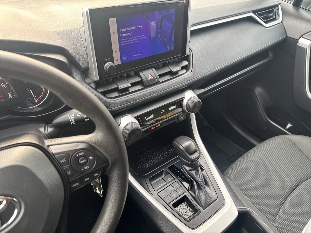 Used 2024 Toyota RAV4 LE image 21