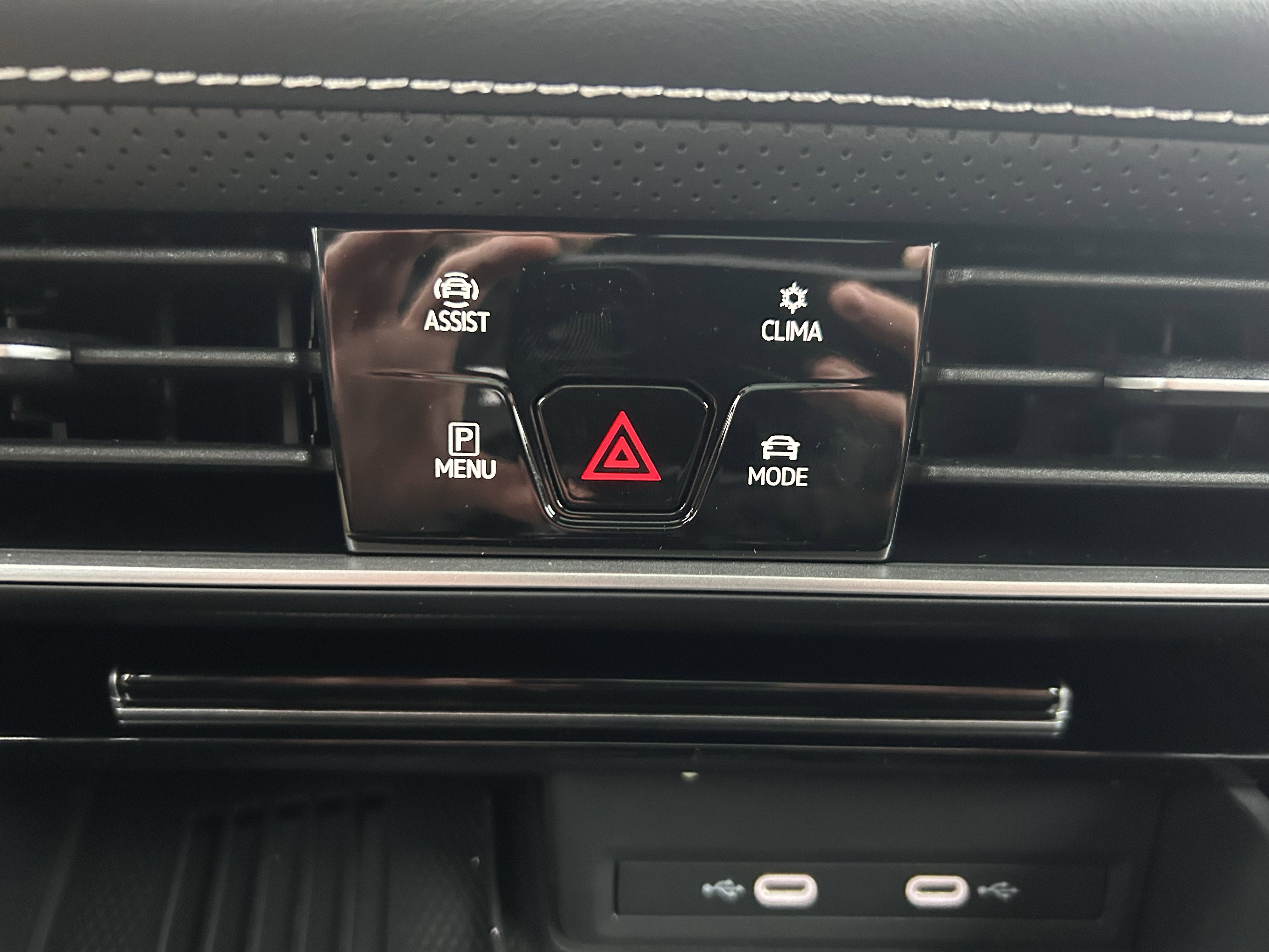 New 2026 Volkswagen Atlas SEL Premium R-Line image 15