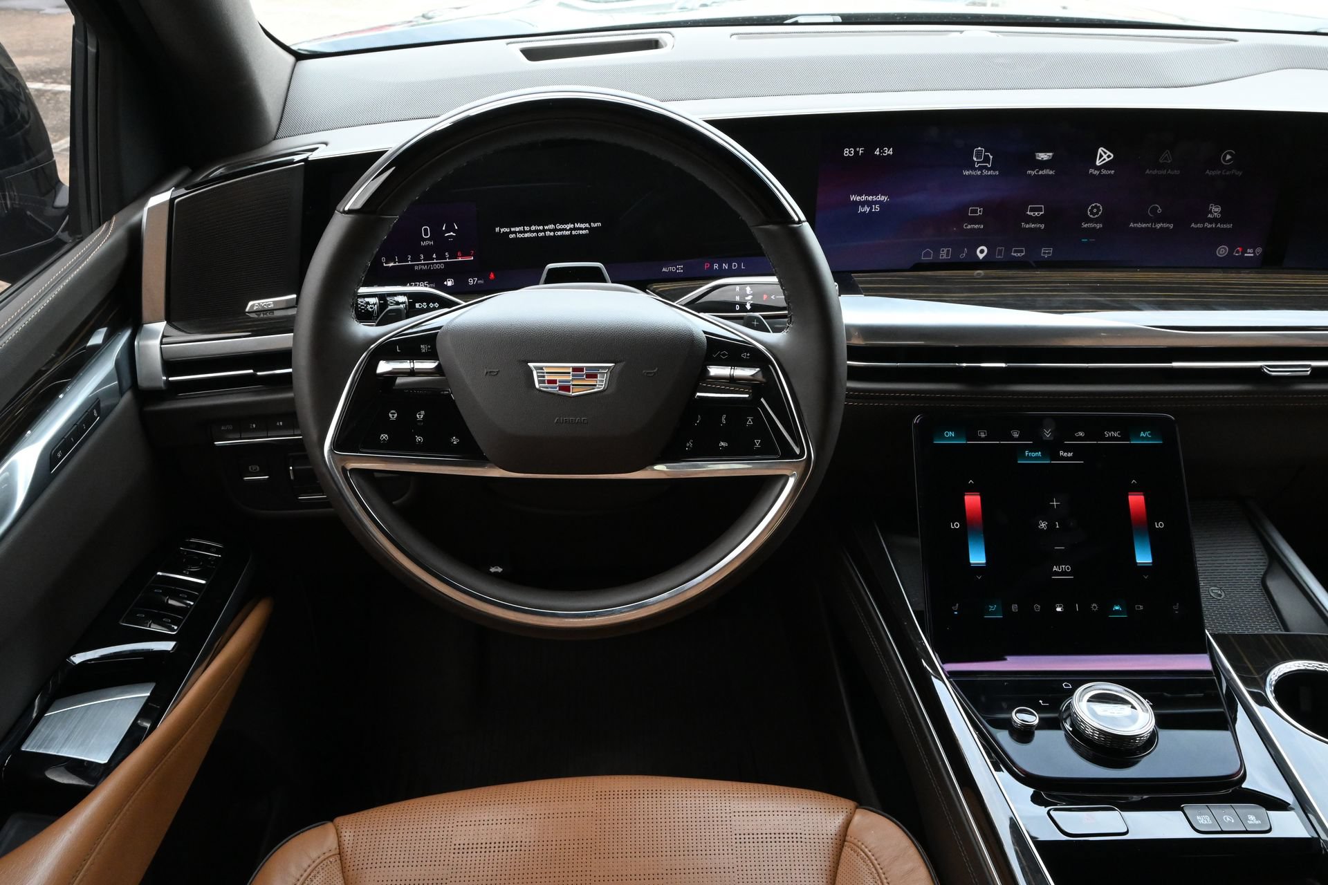 Certified 2025 Cadillac Escalade Premium Luxury AWD/4WD image 9
