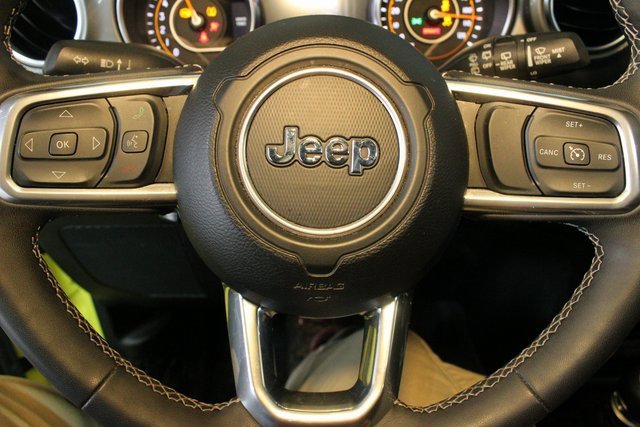 Used 2023 Jeep Wrangler Unlimited Sahara image 19
