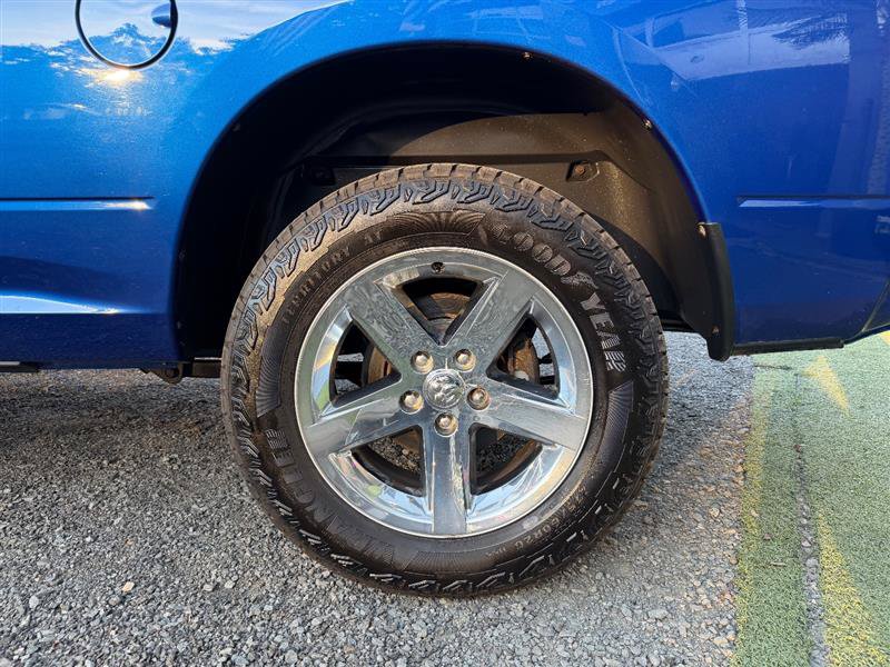 Used 2017 RAM 1500 Express AWD/4WD image 9