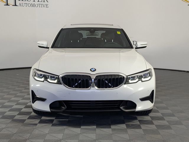 Used 2019 BMW 330i Sedan w/ Convenience Package RWD image 3