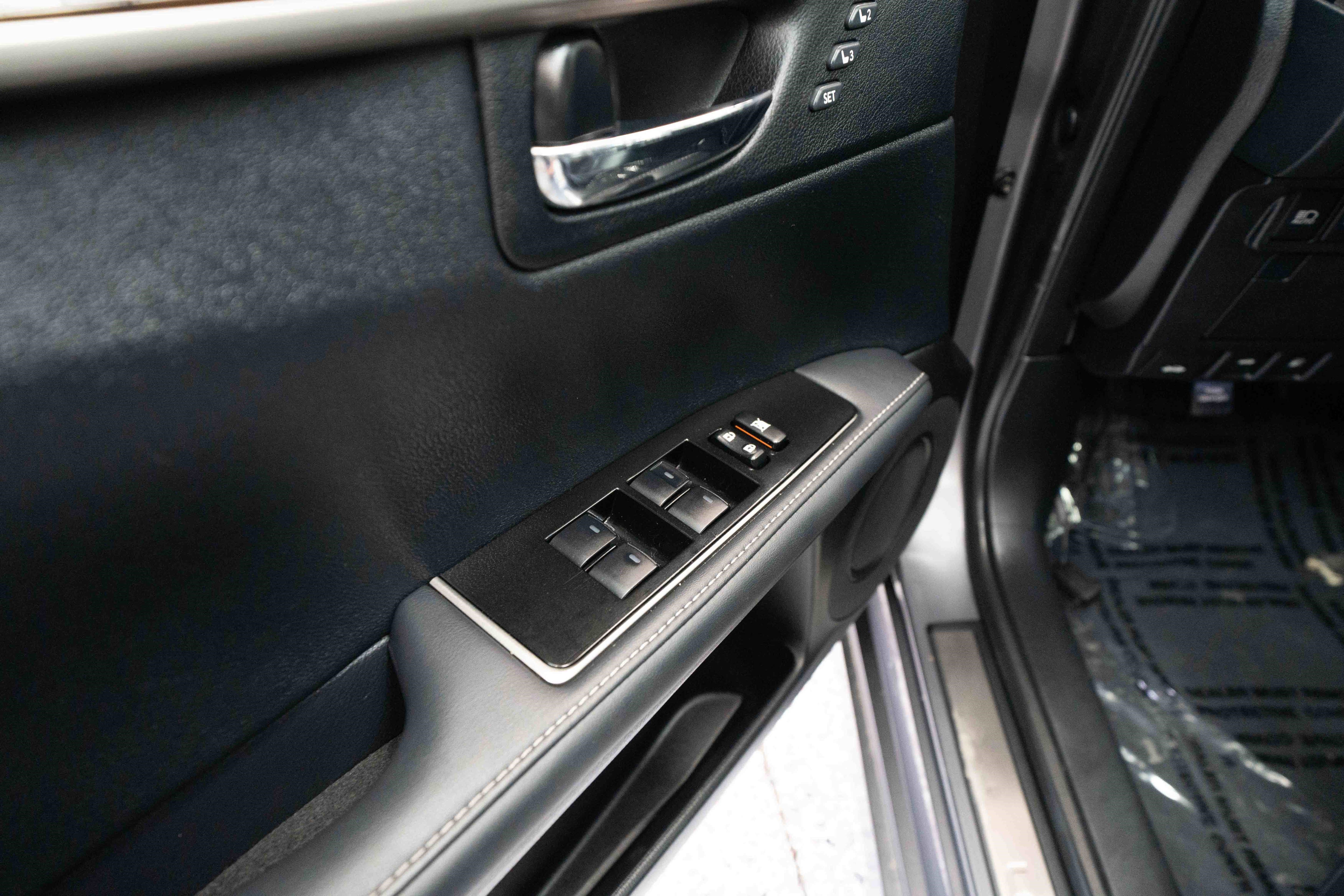 Used 2017 Lexus ES 350 w/ Luxury Package FWD image 7