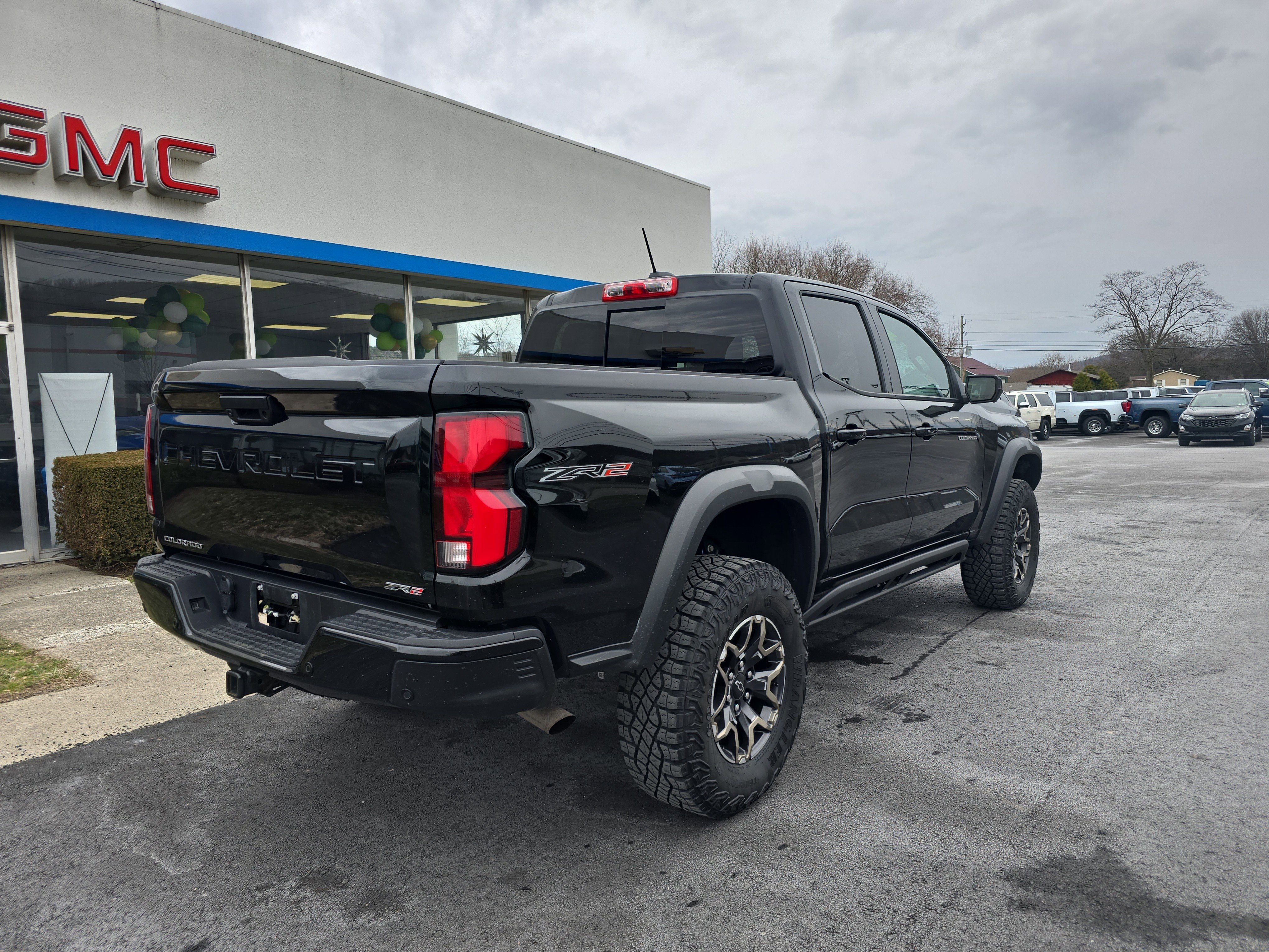 Used 2024 Chevrolet Colorado ZR2 w/ Technology Package image 3