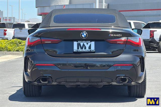 Used 2022 BMW M440i Convertible w/ Premium Package RWD image 5