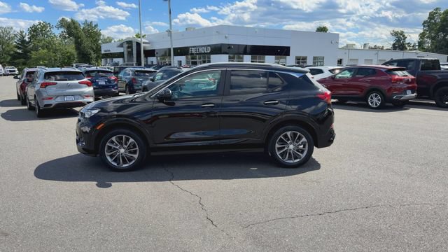 Certified 2023 Buick Encore GX Select w/ Sport Touring Package AWD/4WD image 5