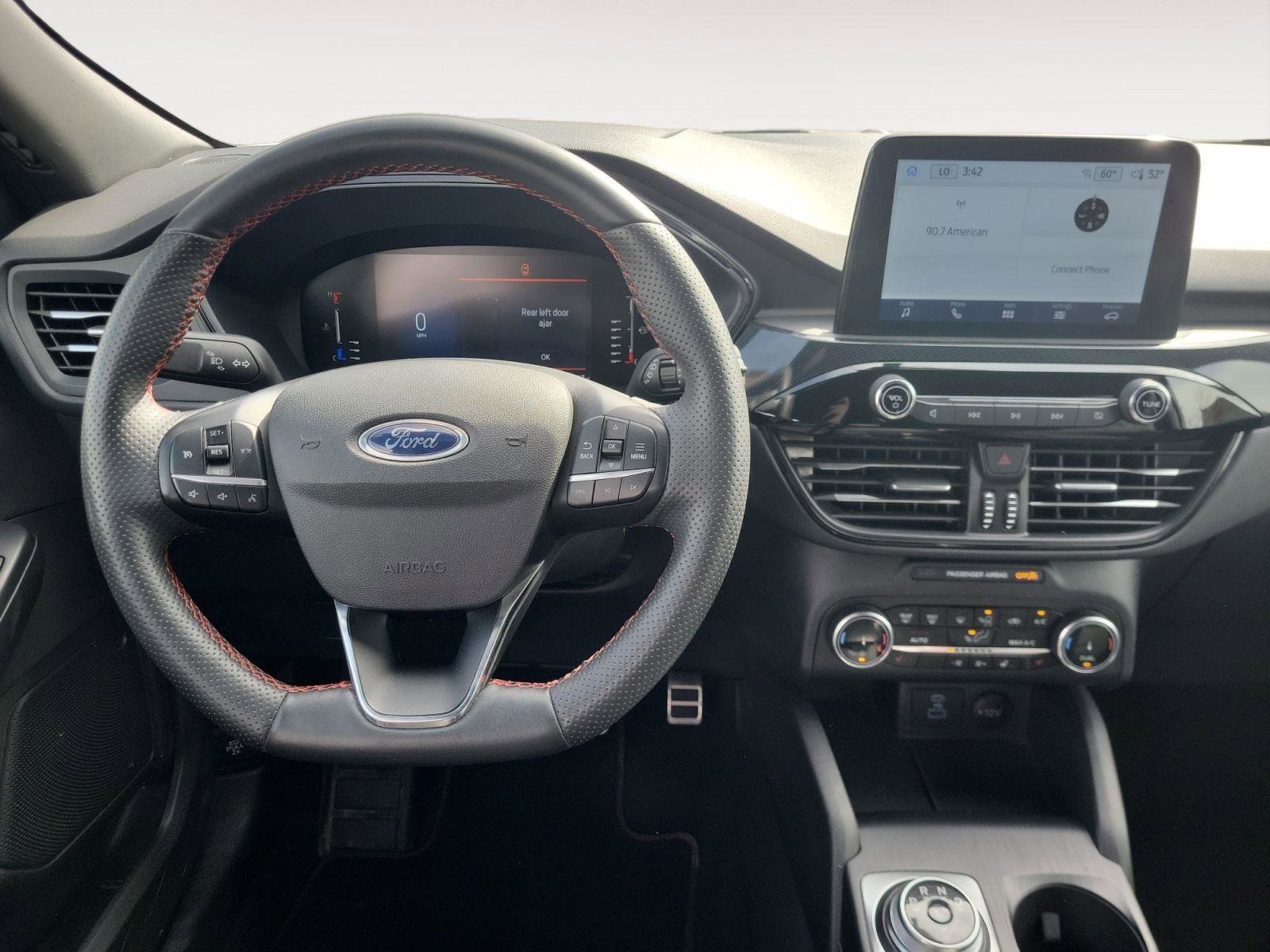 Used 2023 Ford Escape ST-Line image 13