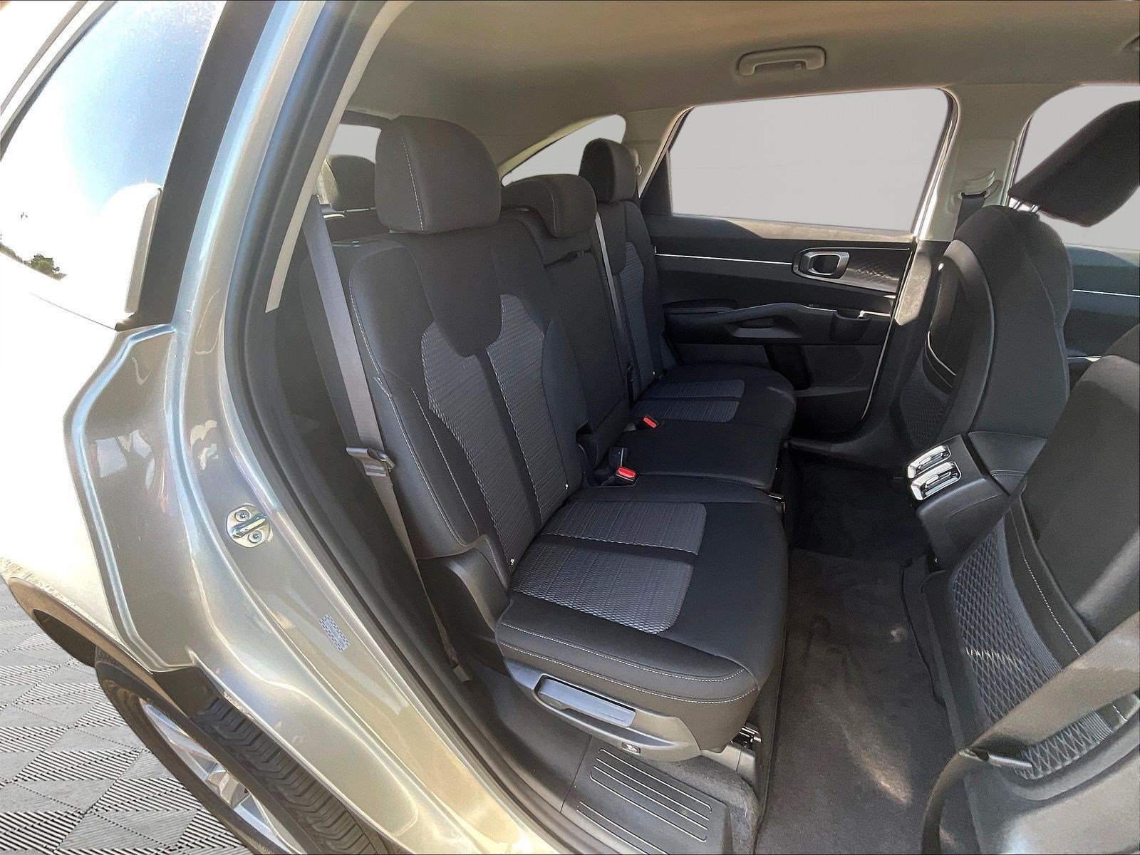 New 2026 Kia Sorento LX FWD image 20