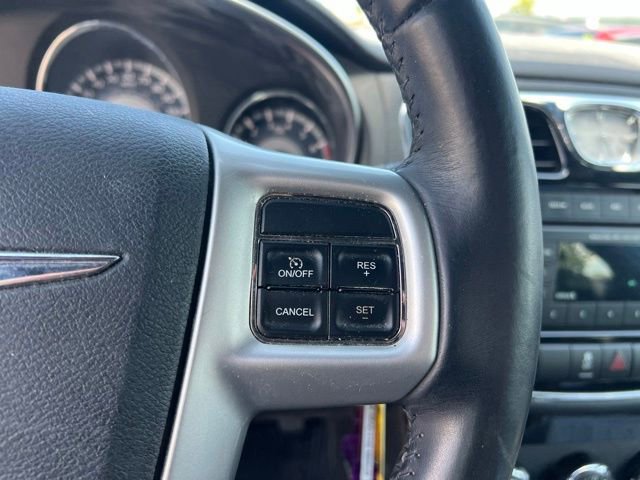 Used 2013 Chrysler 200 Touring FWD image 14