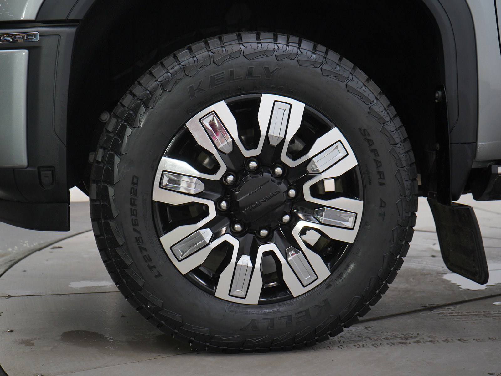 Used 2025 GMC Sierra 2500 Denali w/ Denali Reserve Package AWD/4WD image 31