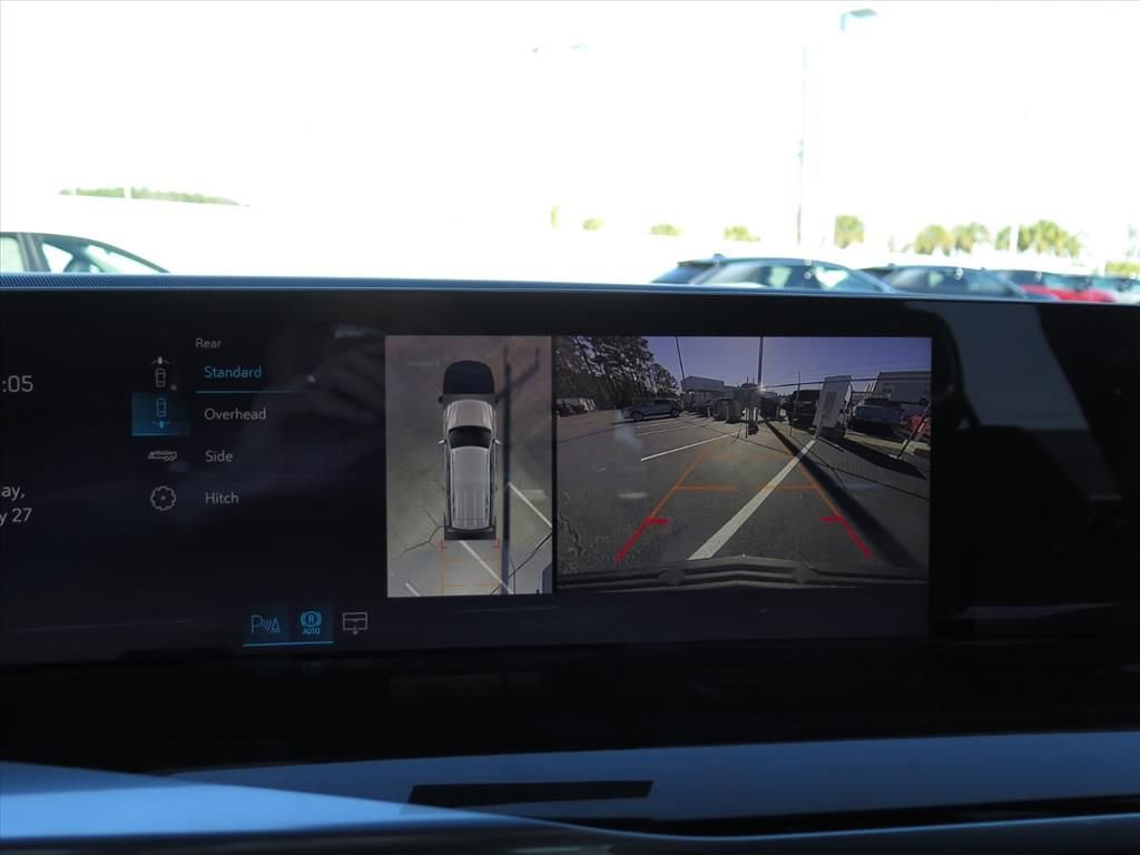 New 2026 Cadillac Escalade Luxury w/ Touring Package image 18