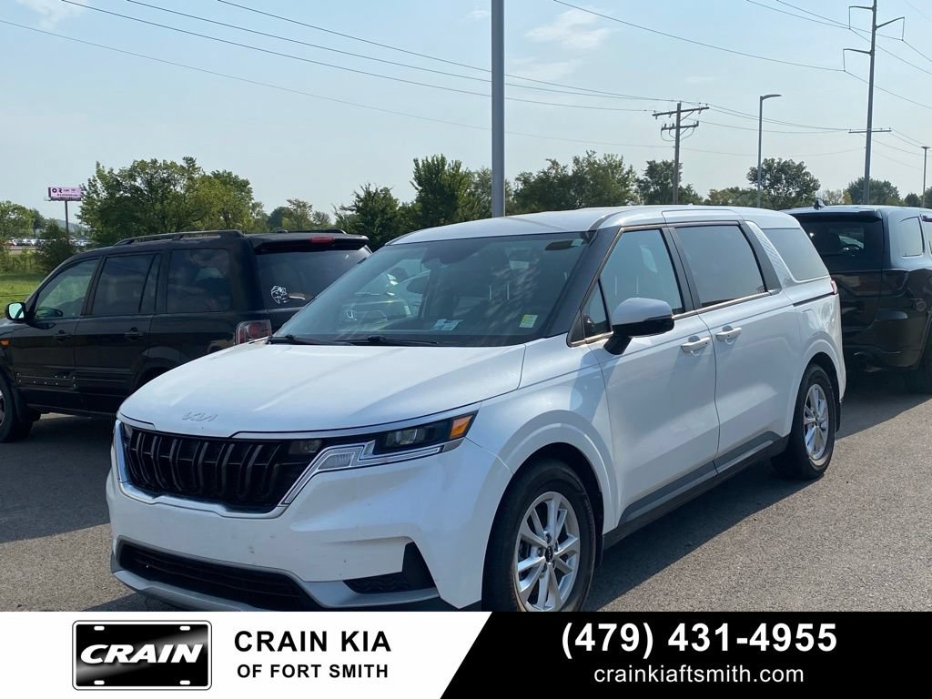 Used 2022 Kia Carnival LX FWD image 1