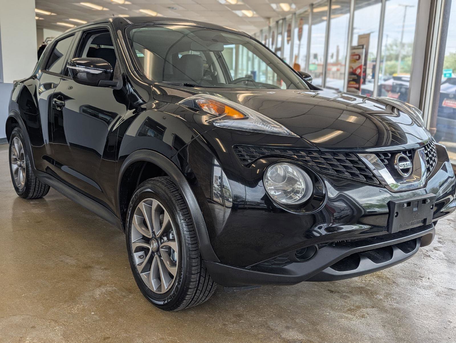 Used 2017 Nissan Juke SV AWD/4WD image 1