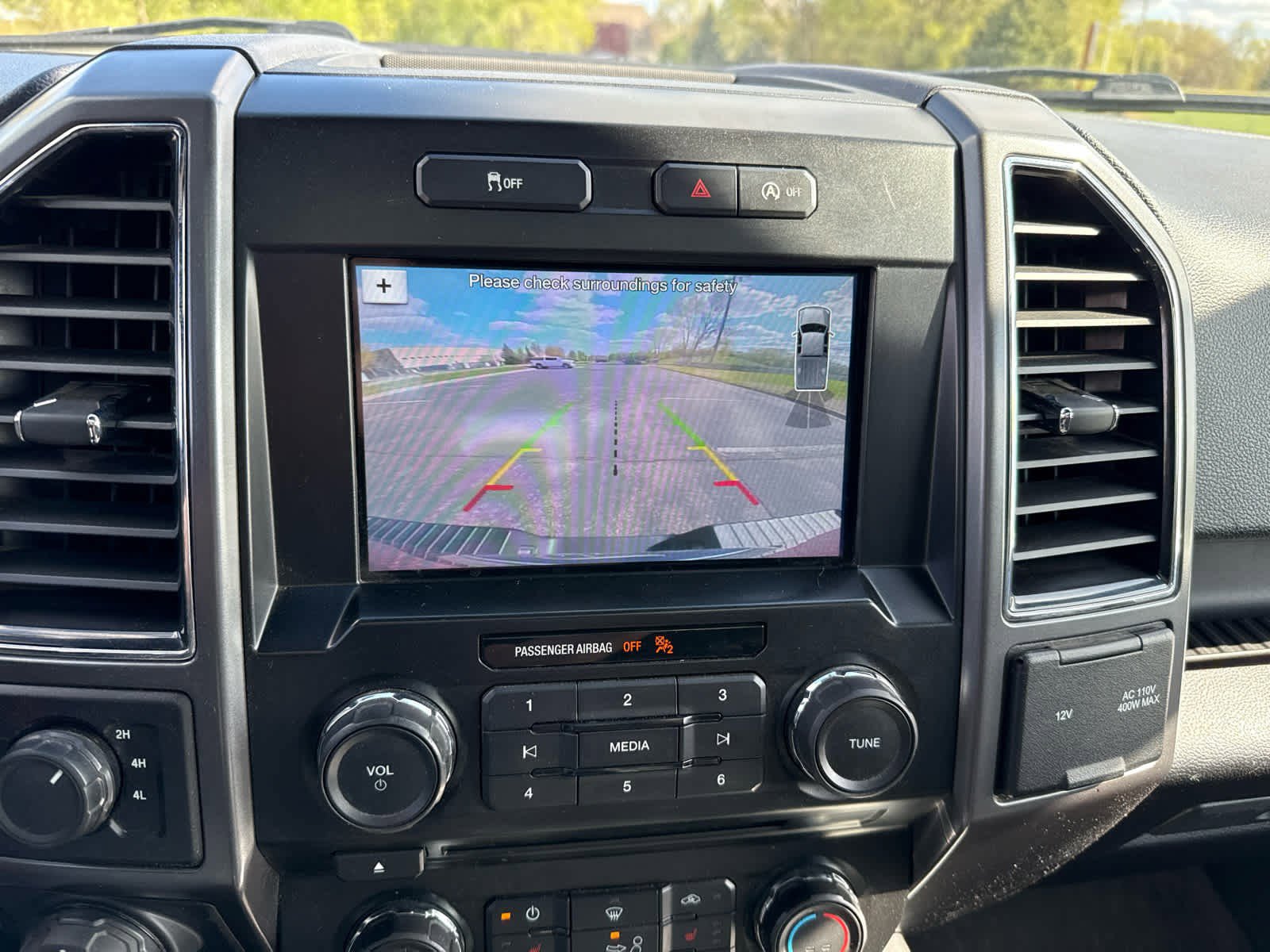 Used 2017 Ford F150 XLT w/ Equipment Group 302A Luxury AWD/4WD image 11