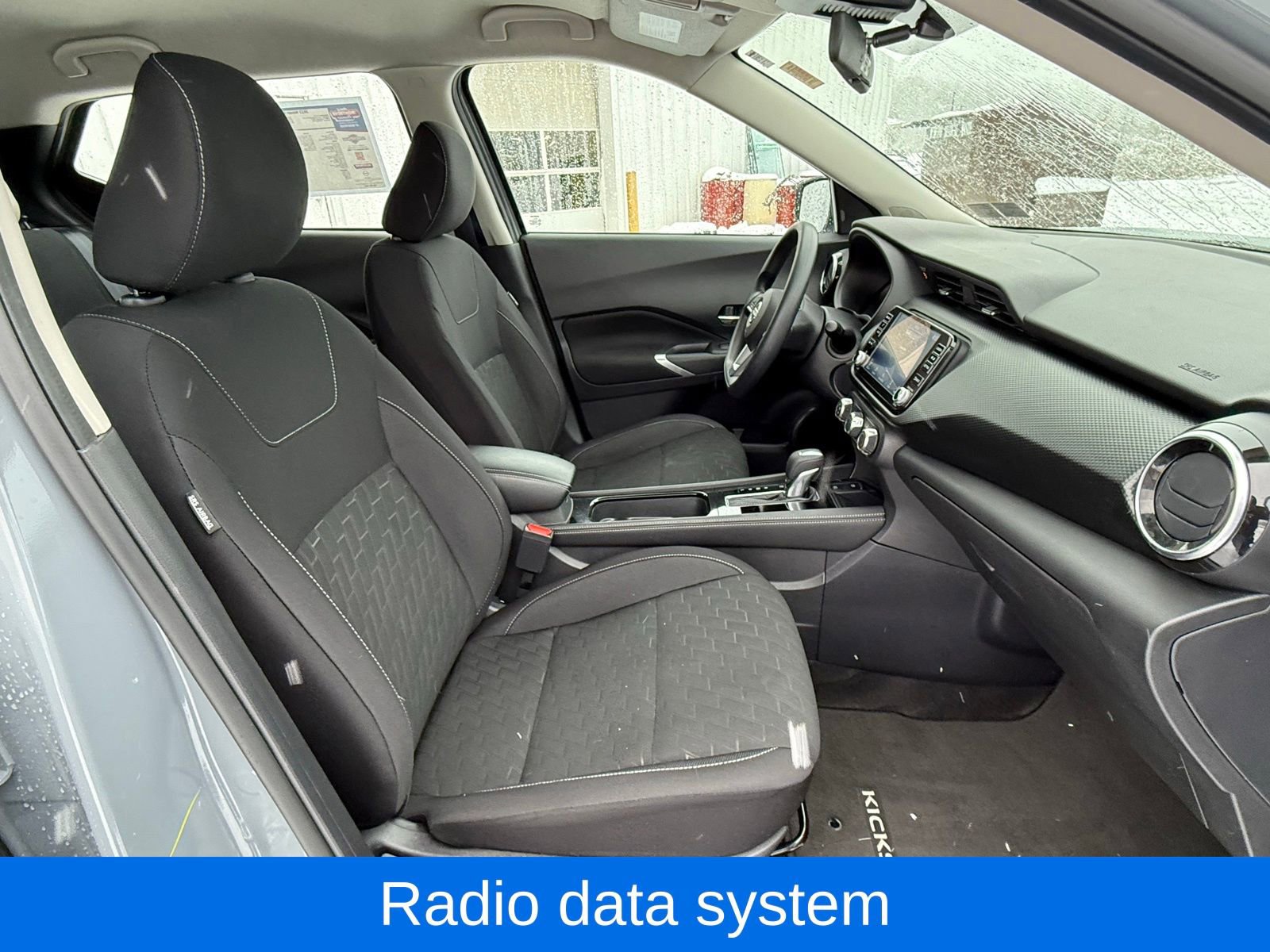 Used 2023 Nissan Kicks SV image 17