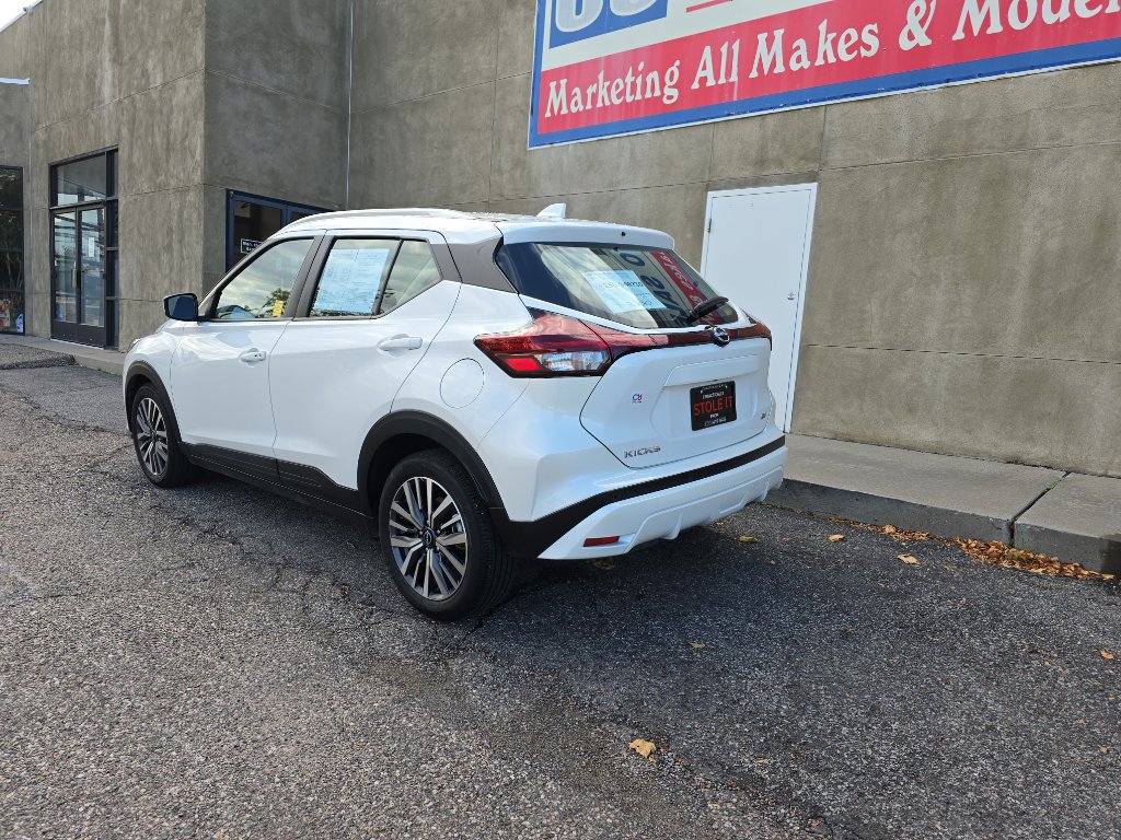 Used 2024 Nissan Kicks SV image 5