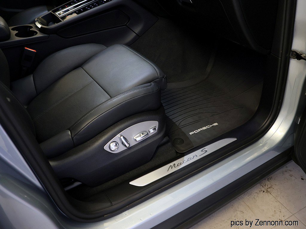 Used 2023 Porsche Macan S image 38