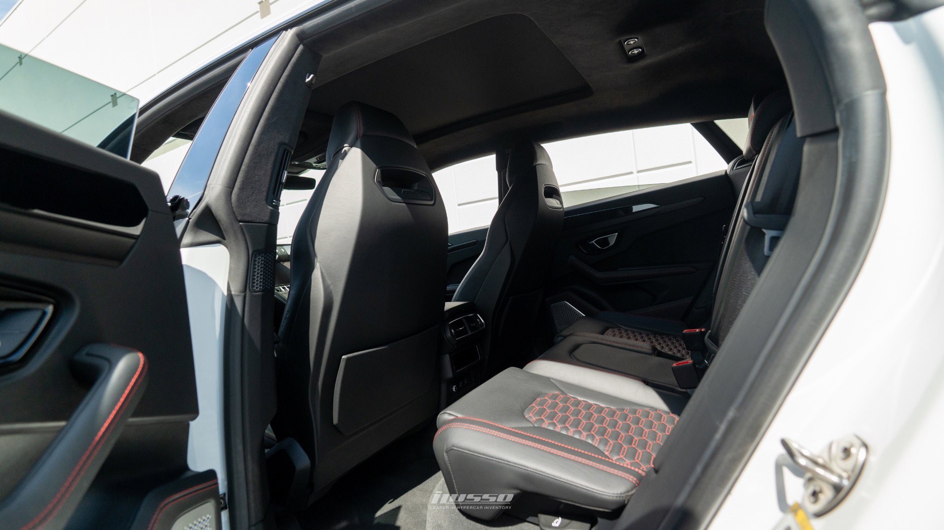 Used 2021 Lamborghini Urus image 56