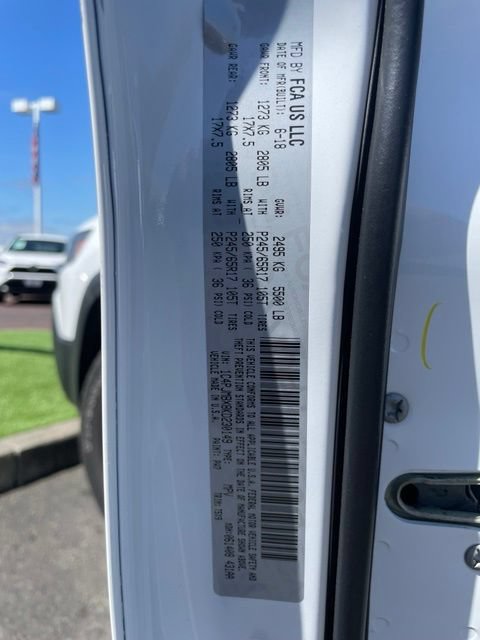Used 2019 Jeep Cherokee Trailhawk w/ Comfort/Convenience Group AWD/4WD image 29