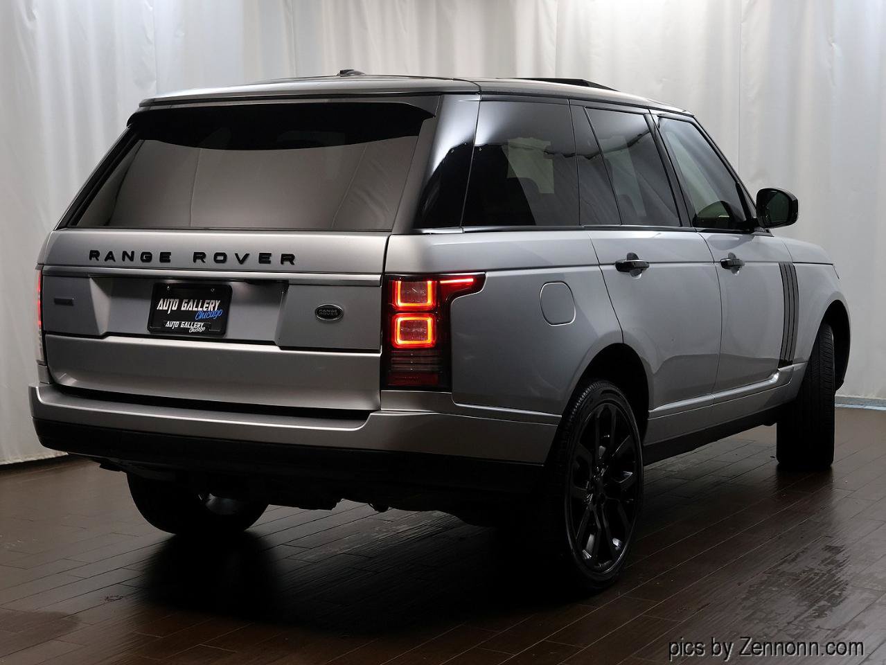 Used 2016 Land Rover Range Rover Supercharged AWD/4WD image 17