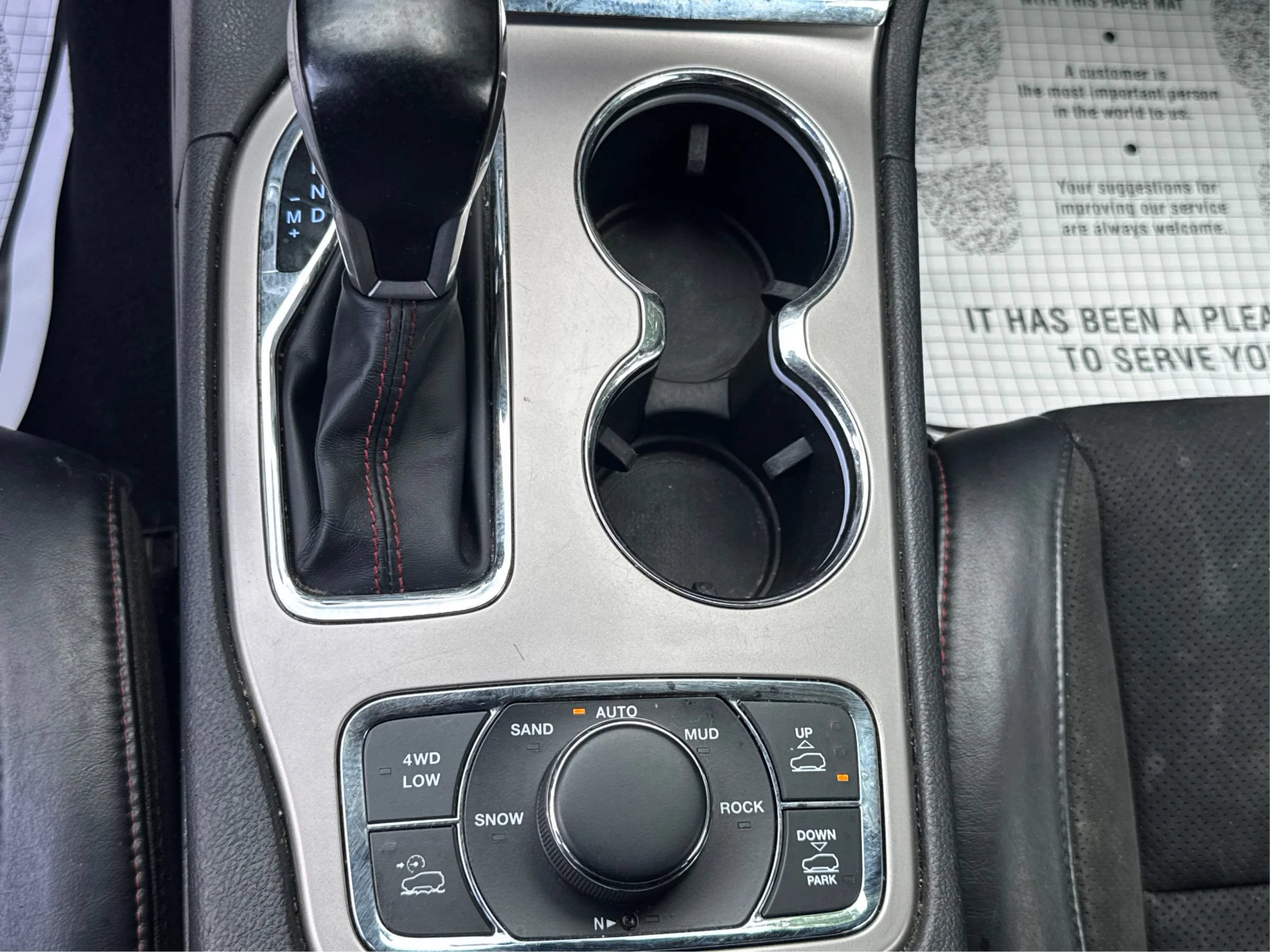Used 2021 Jeep Grand Cherokee Trailhawk AWD/4WD image 19
