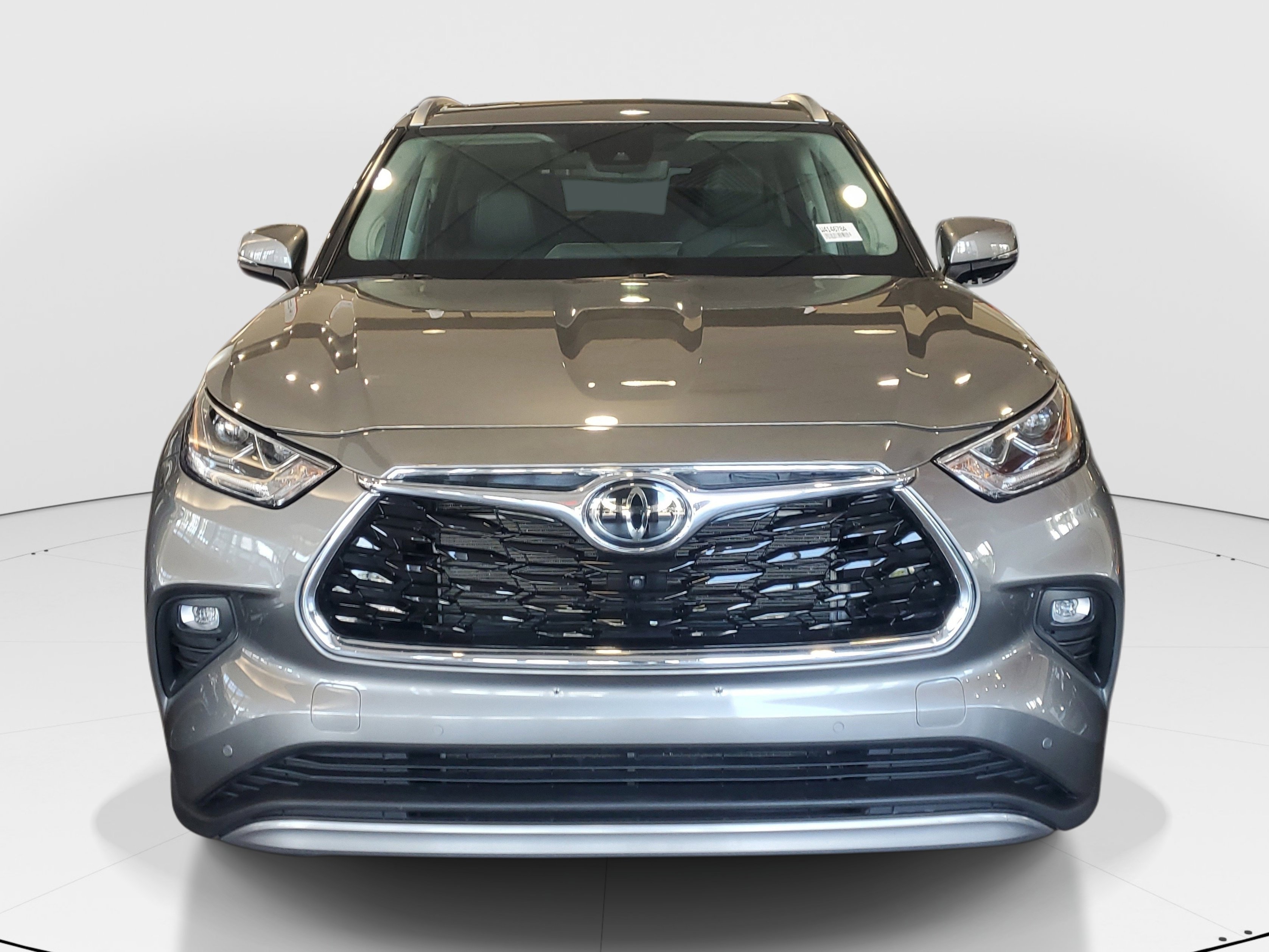 Certified 2025 Toyota Highlander Platinum AWD/4WD image 6