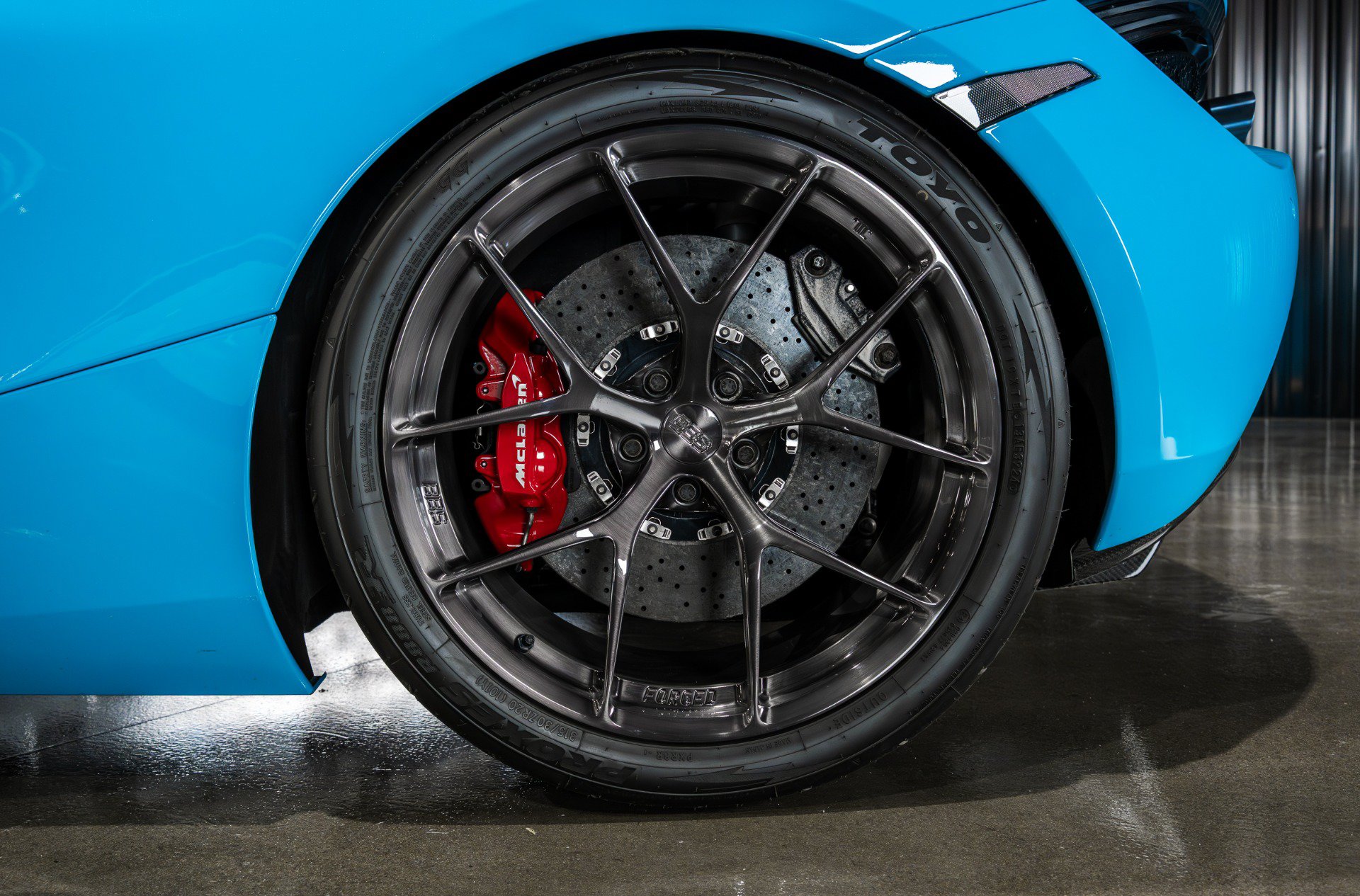 Used 2018 McLaren 720S RWD image 10