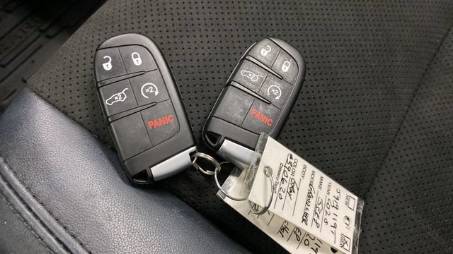 Used 2020 Jeep Grand Cherokee Laredo w/ Quick Order Package 2BN North AWD/4WD image 21