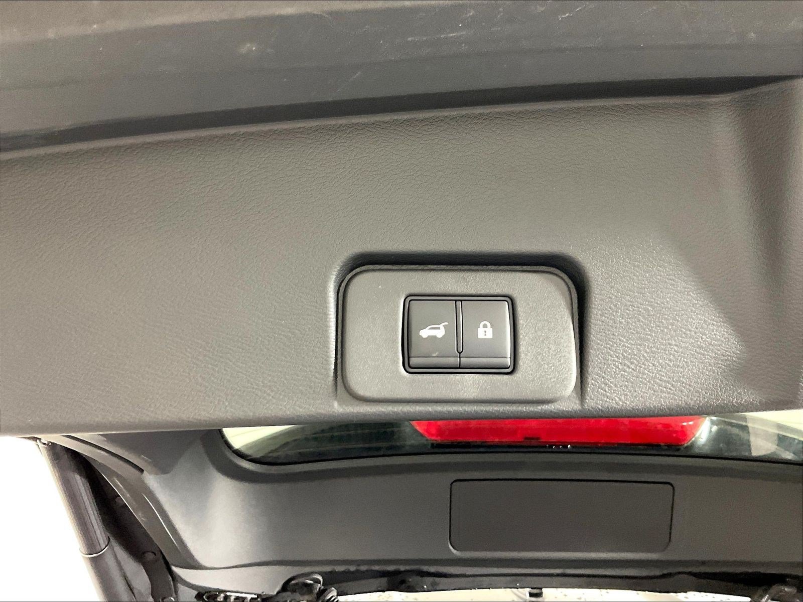 Used 2025 Nissan Rogue SV w/ SV Premium Package FWD image 39