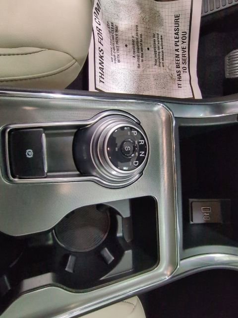 Used 2023 Ford Edge Titanium AWD/4WD image 22