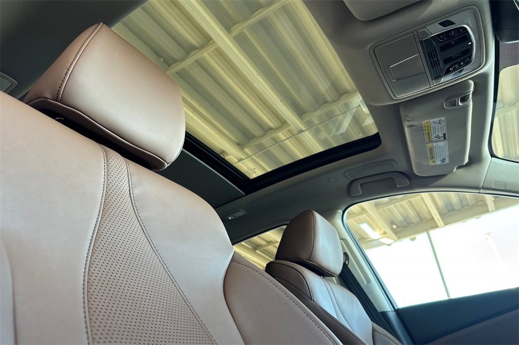 Used 2021 Acura RDX w/ Technology Package image 15