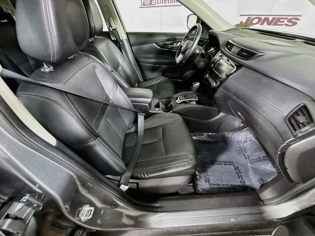 Used 2018 Nissan Rogue SL w/ Premium Package AWD/4WD image 31