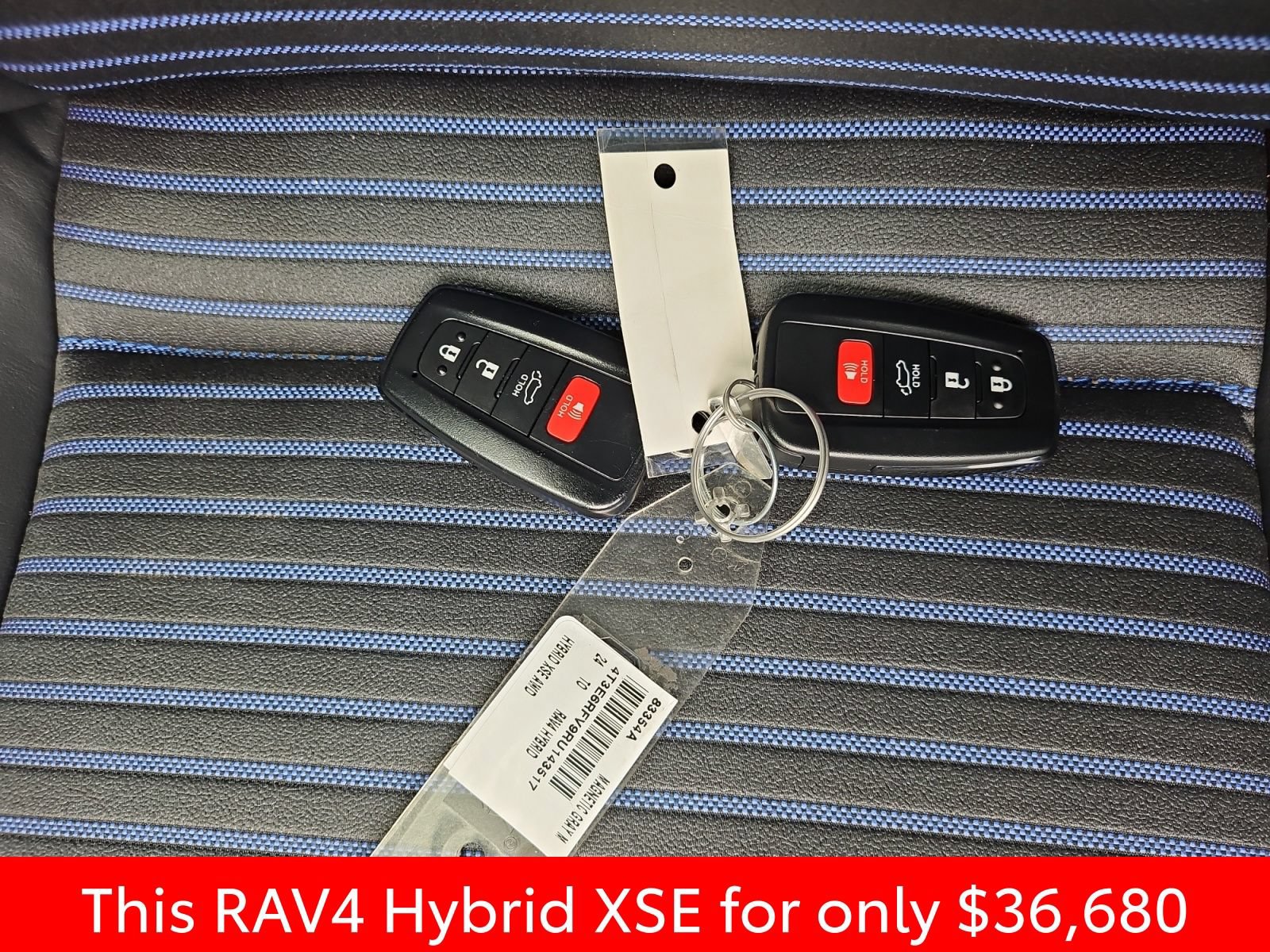 Used 2024 Toyota RAV4 XSE AWD/4WD image 21