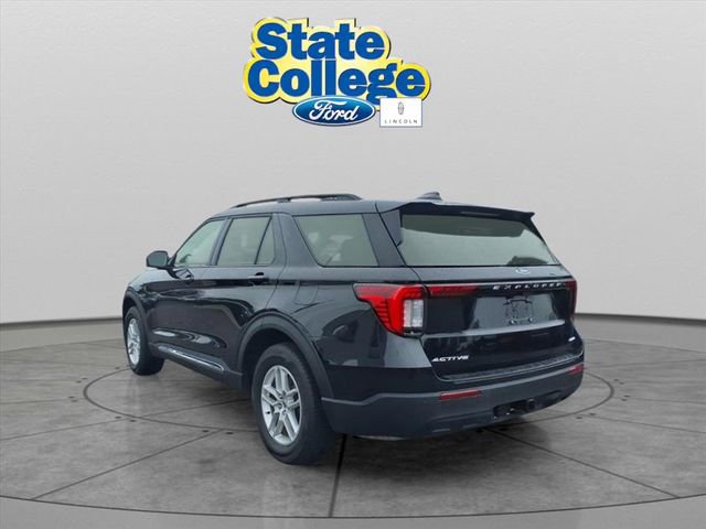 Used 2025 Ford Explorer Active AWD/4WD image 5