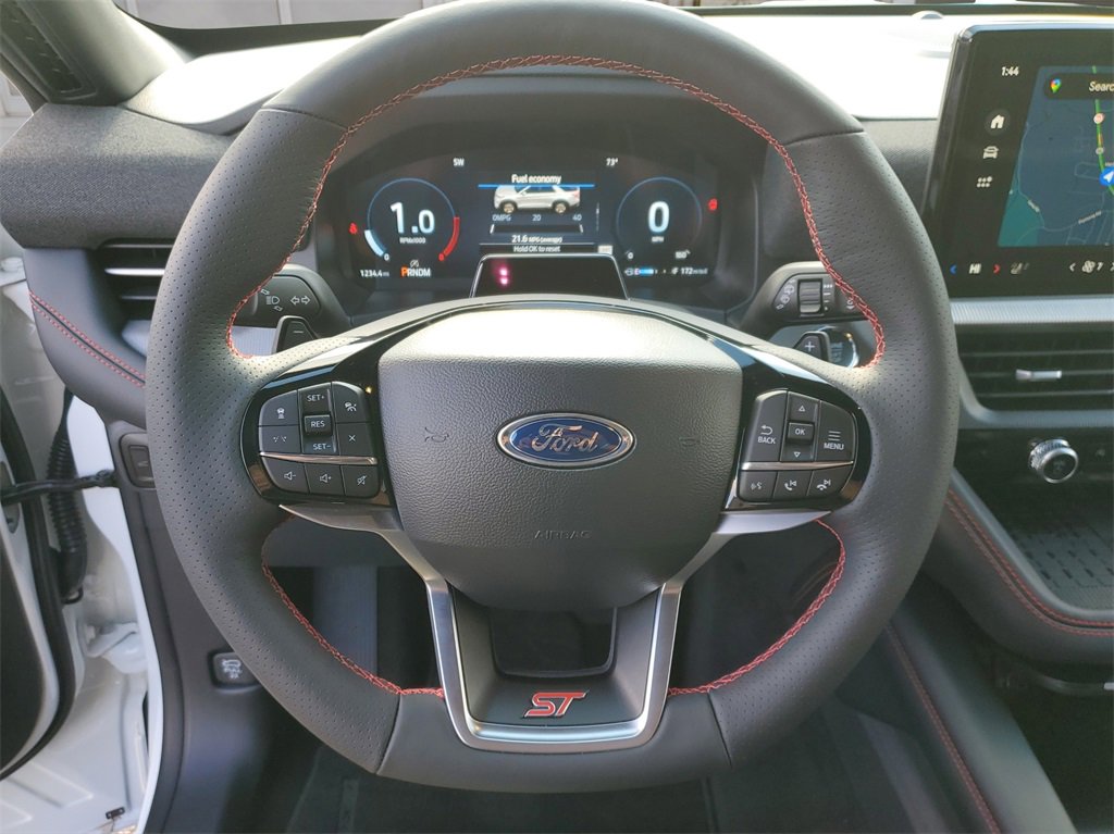 Certified 2025 Ford Explorer ST image 17