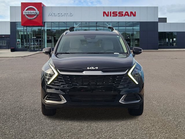 Used 2024 Kia Sportage EX AWD/4WD image 2