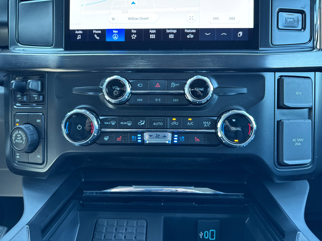New 2026 Ford F250 4x4 Crew Cab Super Duty image 21