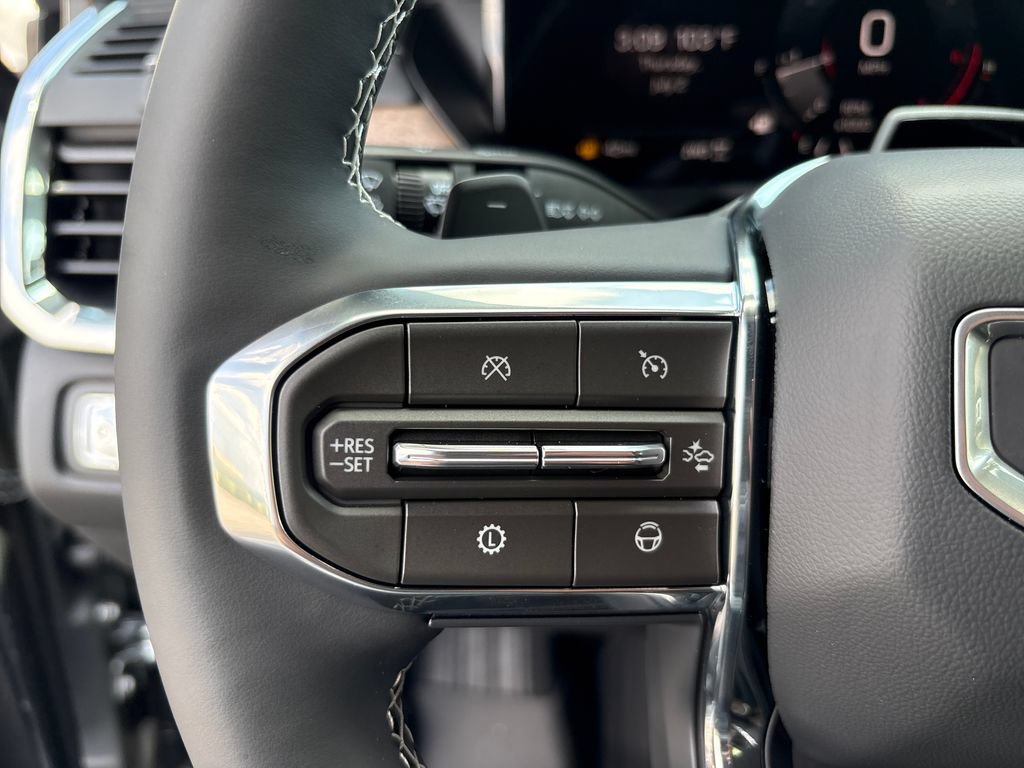 New 2026 GMC Acadia Denali Ultimate w/ LPO, Floor Liner Package AWD/4WD image 18