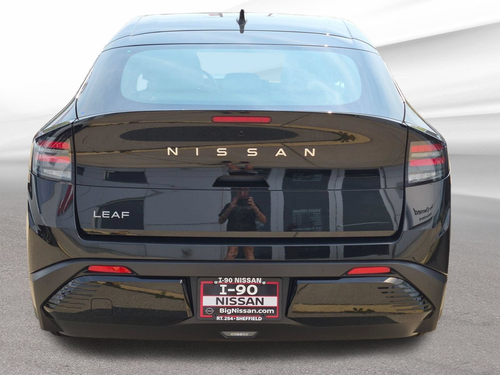 New 2026 Nissan Leaf SV+ w/ Floor Mat Package (SV+) FWD image 8
