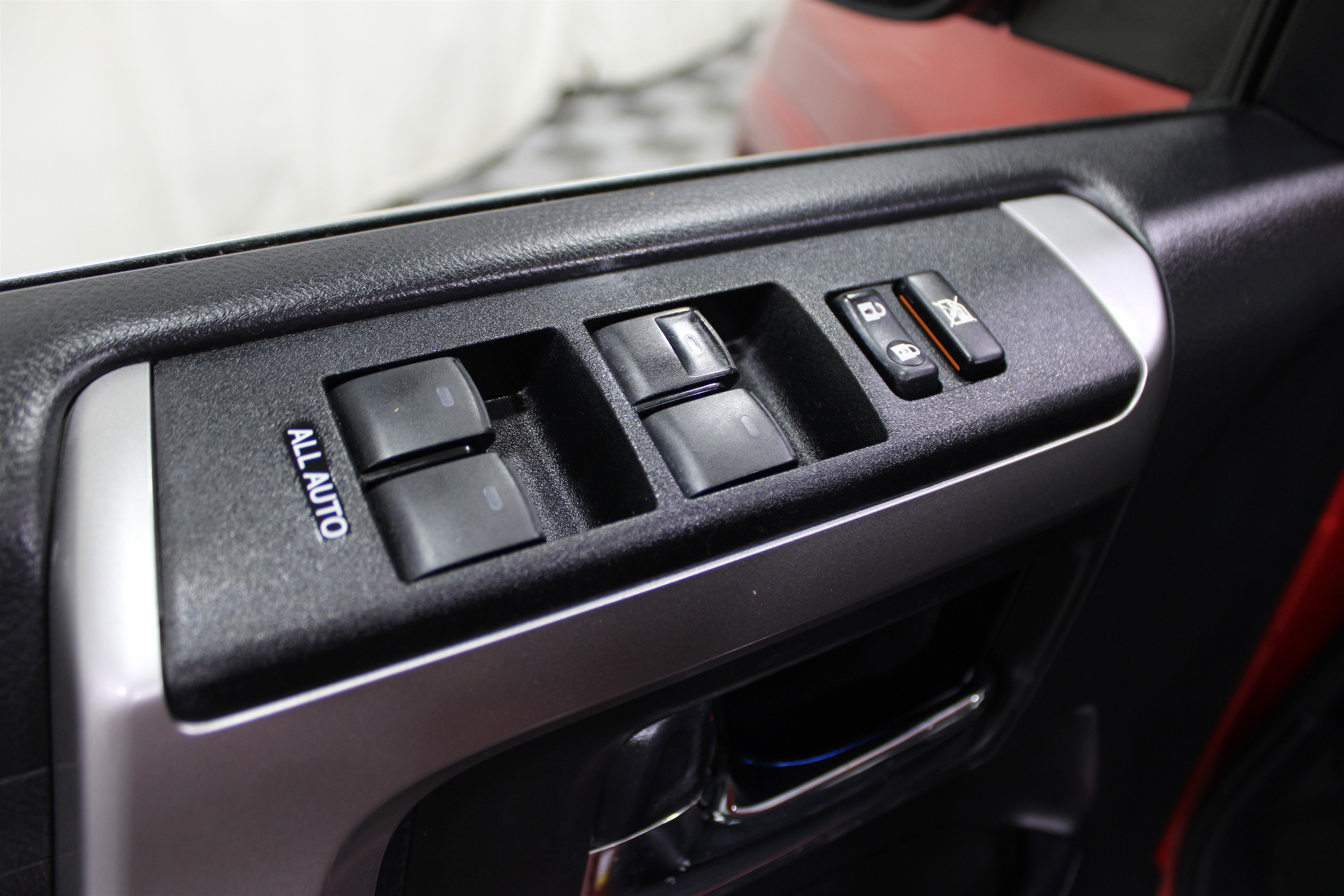 Used 2022 Toyota 4Runner Limited image 6