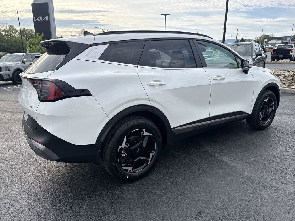 New 2026 Kia Sportage EX AWD/4WD image 4
