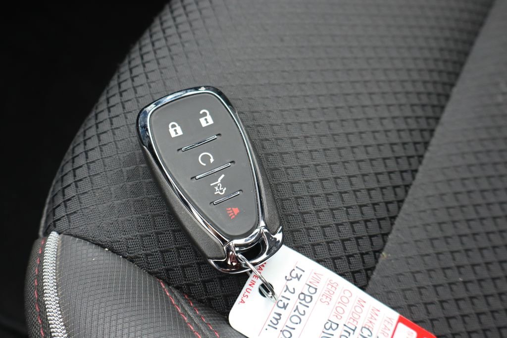 Used 2023 Chevrolet TrailBlazer RS w/ Sun and Liftgate Package image 35