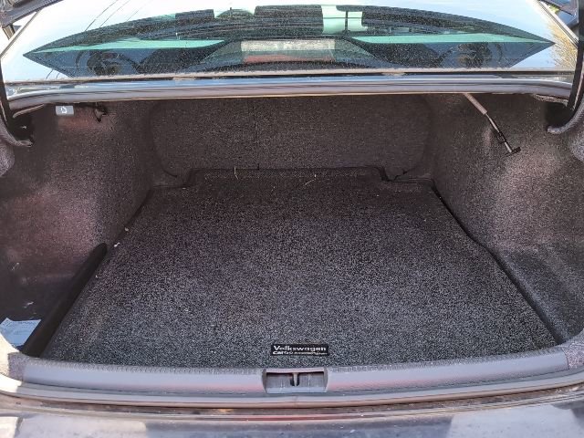 Used 2017 Volkswagen Passat 1.8T S image 25