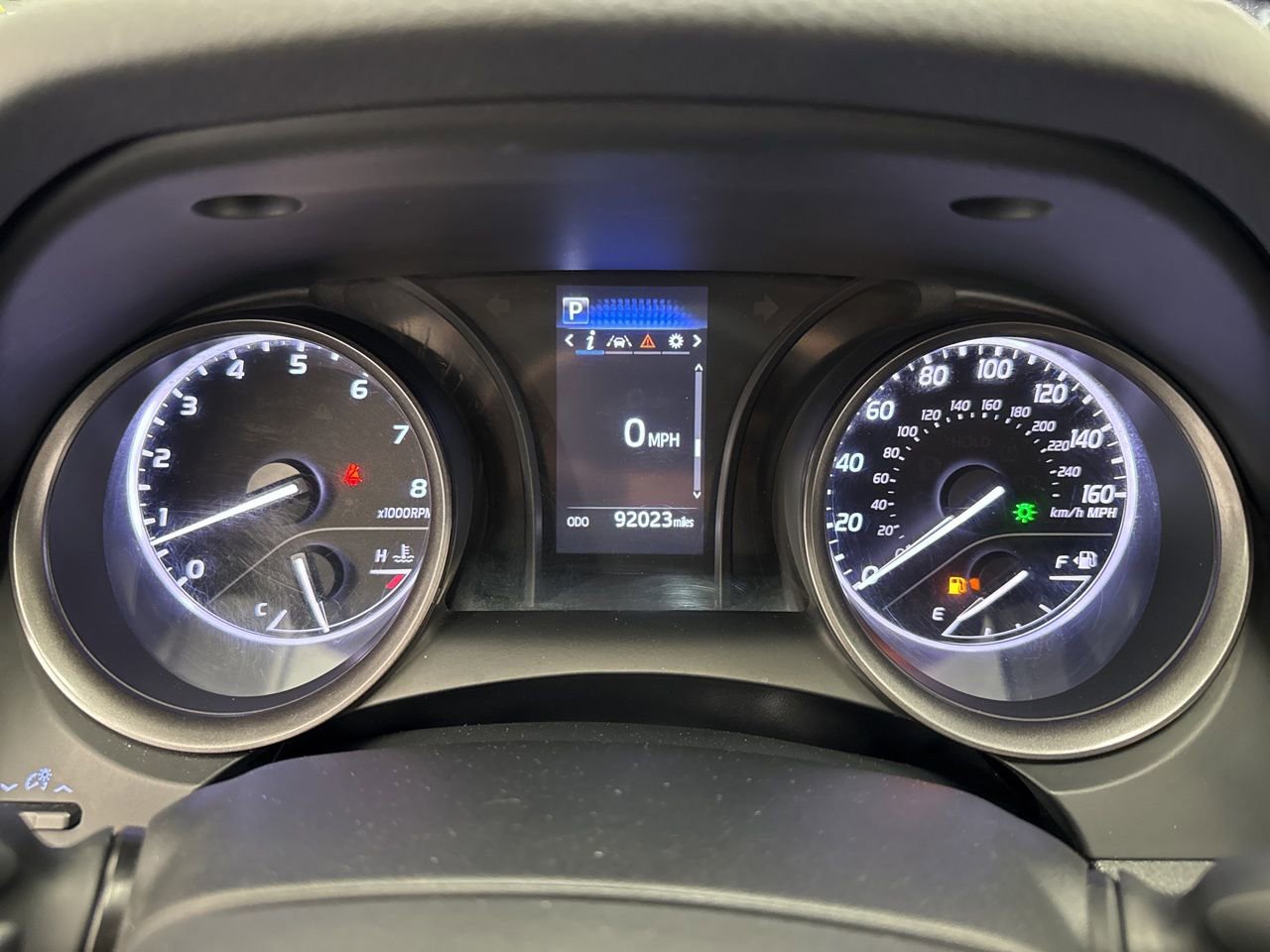 Used 2021 Toyota Camry SE FWD image 16