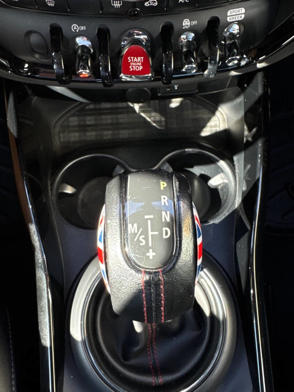 Used 2019 MINI Cooper Clubman S w/ Premium Package image 14