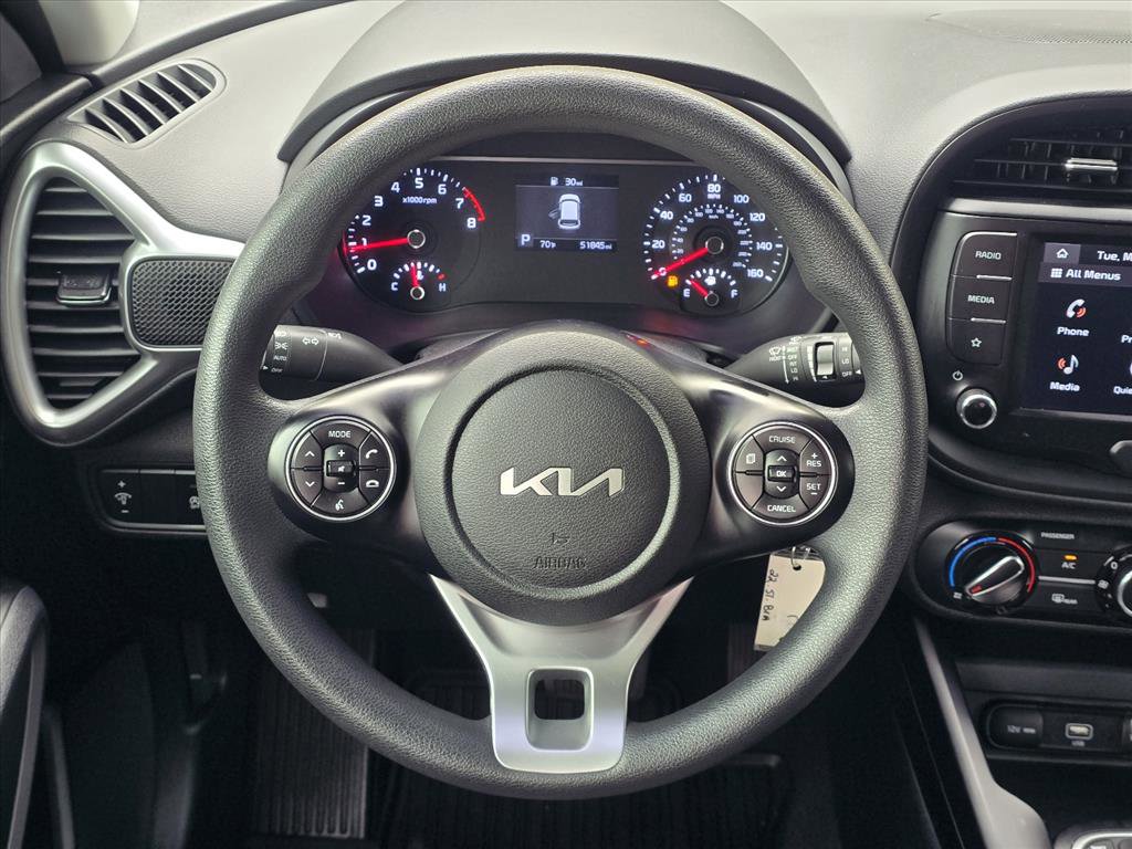 Used 2022 Kia Soul LX image 14