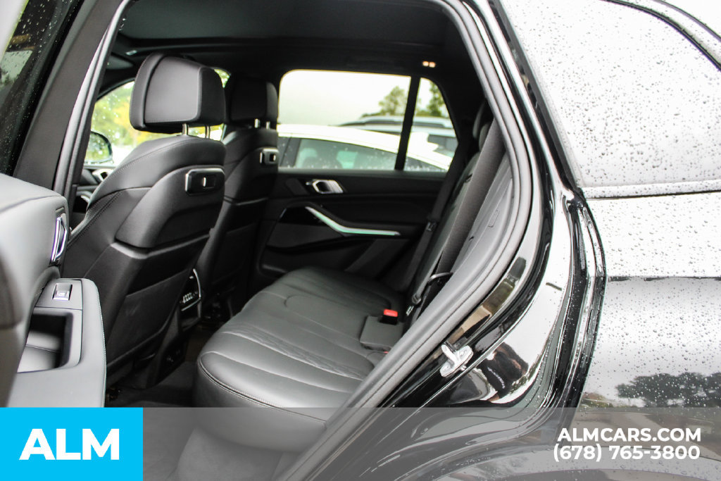 Used 2024 BMW X5 M60i AWD/4WD image 16