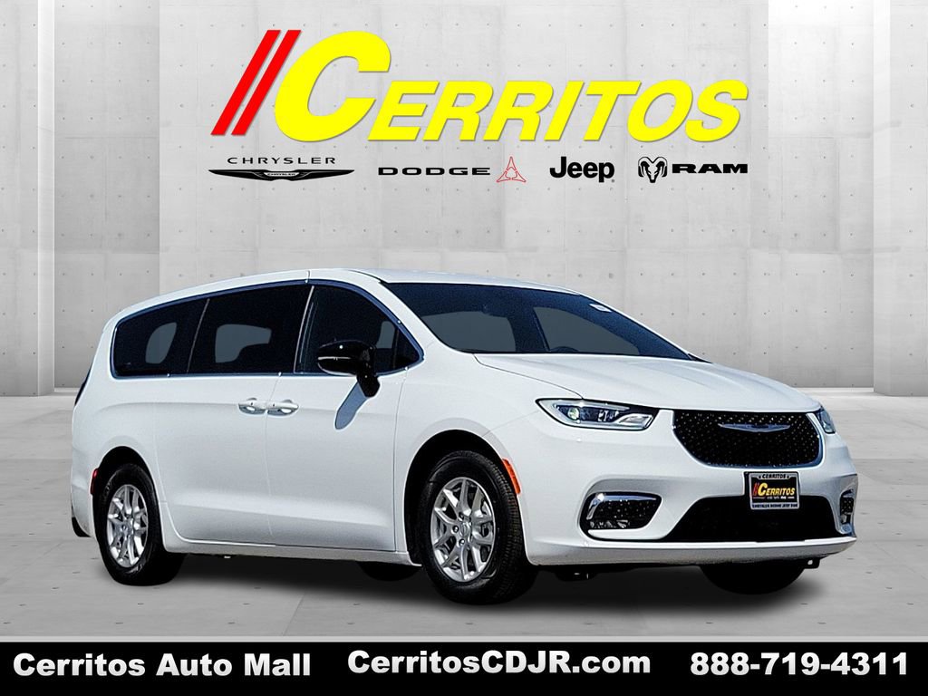 New 2026 Chrysler Pacifica Select