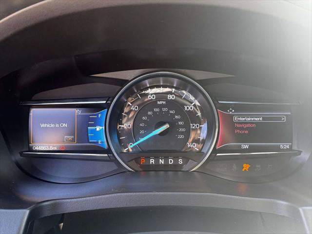 Used 2019 Ford Explorer XLT w/ Equipment Group 202A AWD/4WD image 26